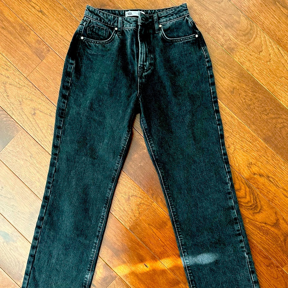 Trendy jeans from Zara size 4